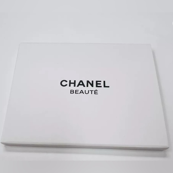 Chanel Hair Pins 💗 - Picture 4 of 5